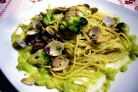 Linguine Vongole e Broccoli