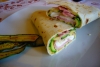 Piadina romagnola (tipo Riccione) arrotolata con Prosciutto cotto mozzarella e zucchine grigliate
