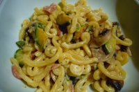 Gramigna con Prosciutto funghi verdure e mascarpone